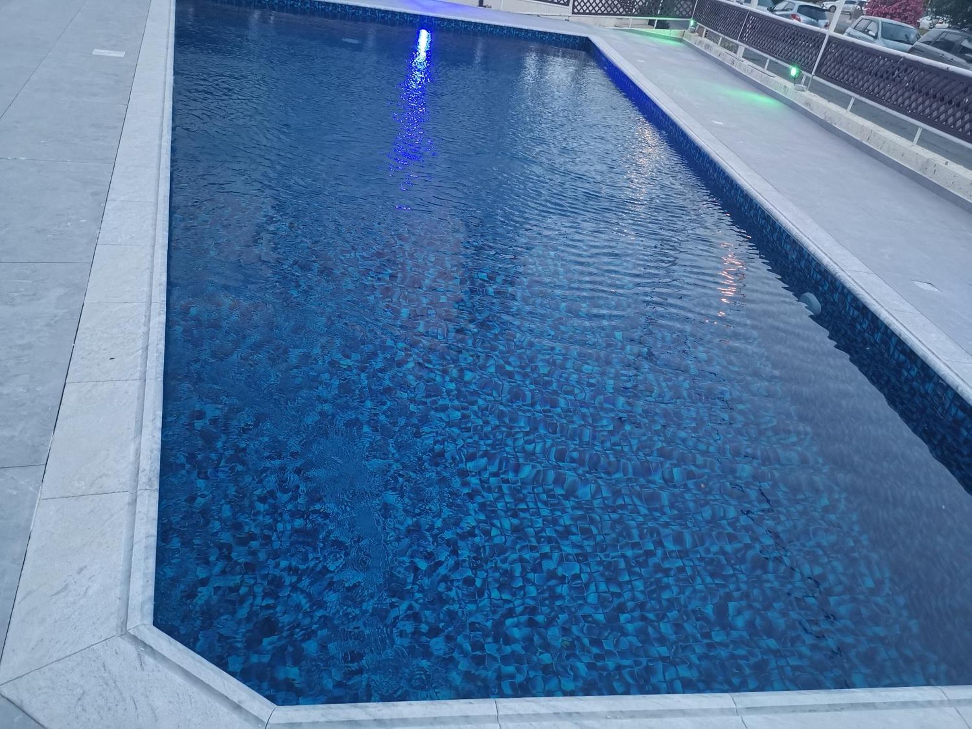 לרנקה Boronia Hotel Apartments מראה חיצוני תמונה